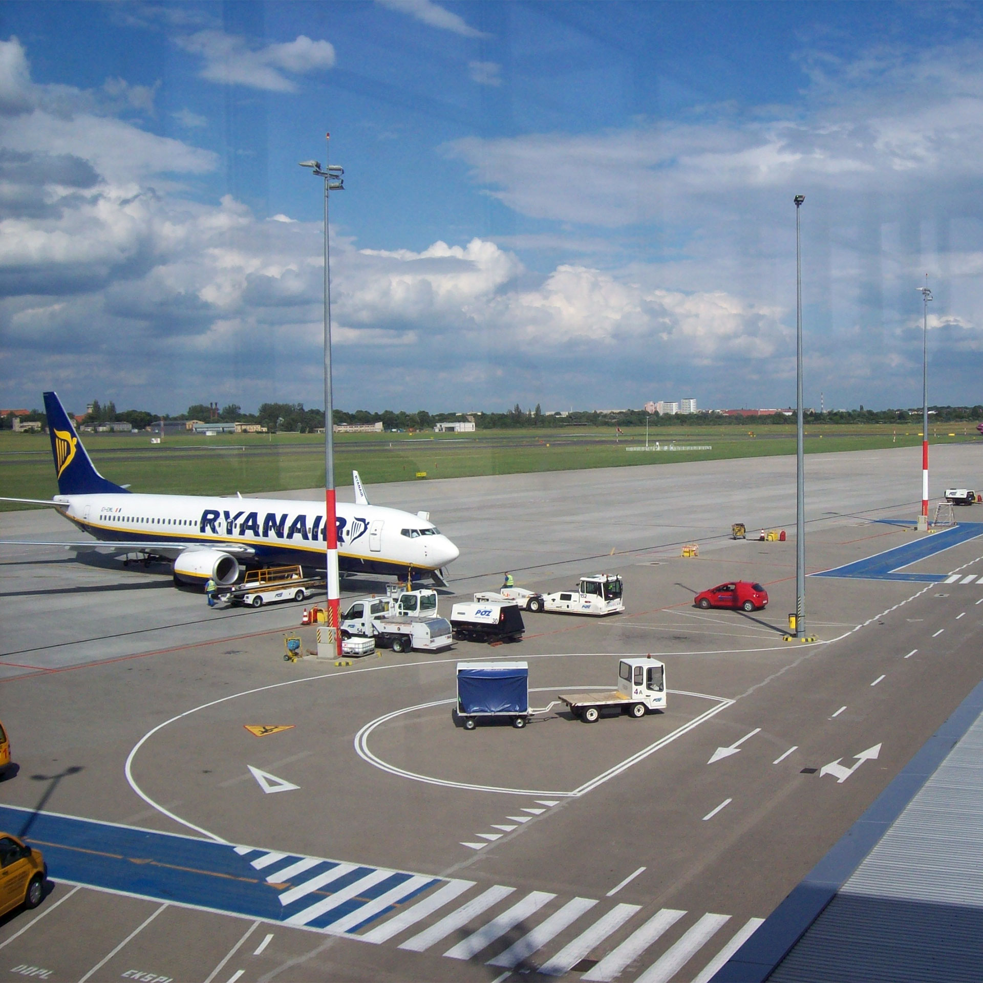 Port lotniczy Ławica (źródło: Wikipedia)